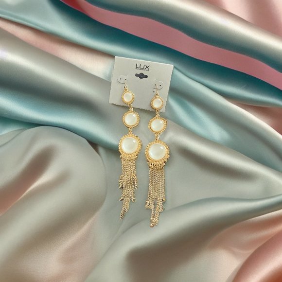 Lux Accessories Jewelry - Canderlier Earrings